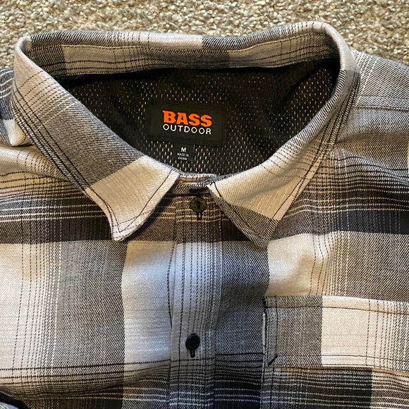 Bass Outdoor Black and Gray Checkered Shirt - Picture 1 of 4
